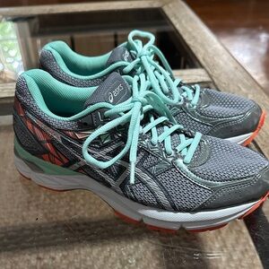ASICS Duomax Women's Gray Athletic Shoes